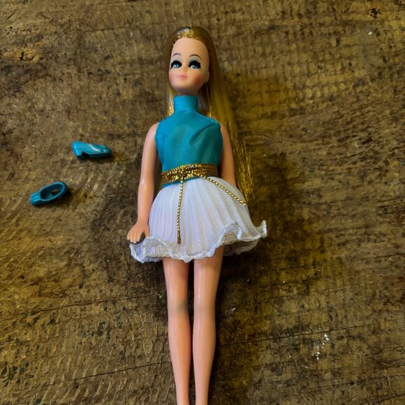 Original Topper Dawn doll with clothes - Picture 1 of 3